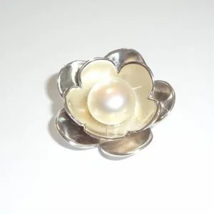 Sterling Silver Flower Pendant with Pearl